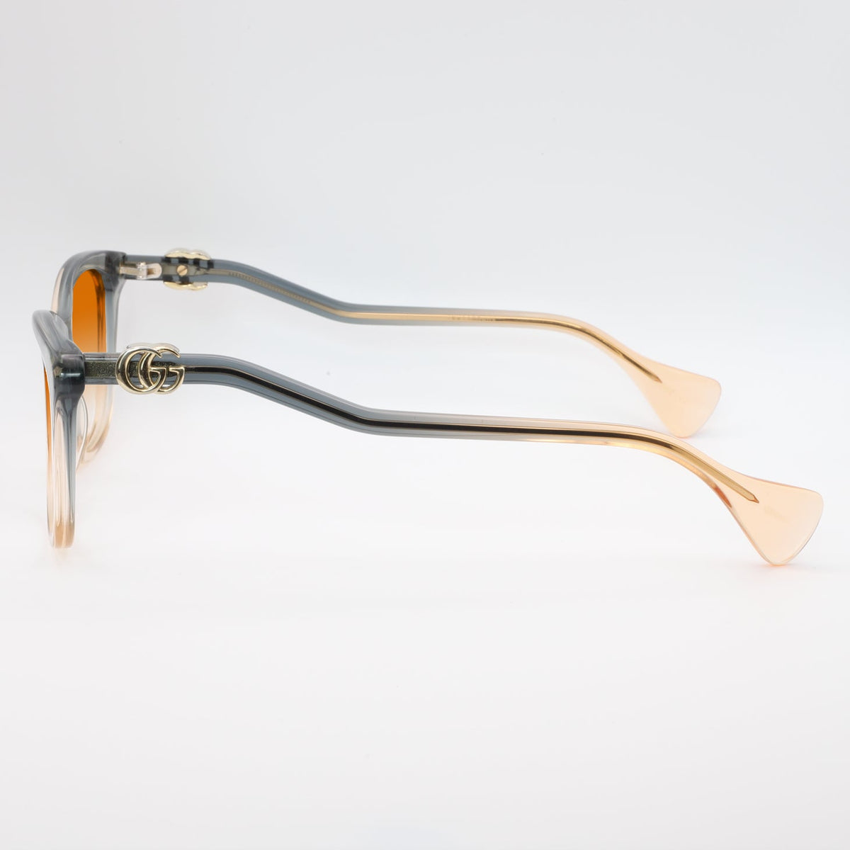 Lunette Gucci — GG1012O, vue de profil, verres orange dégradé