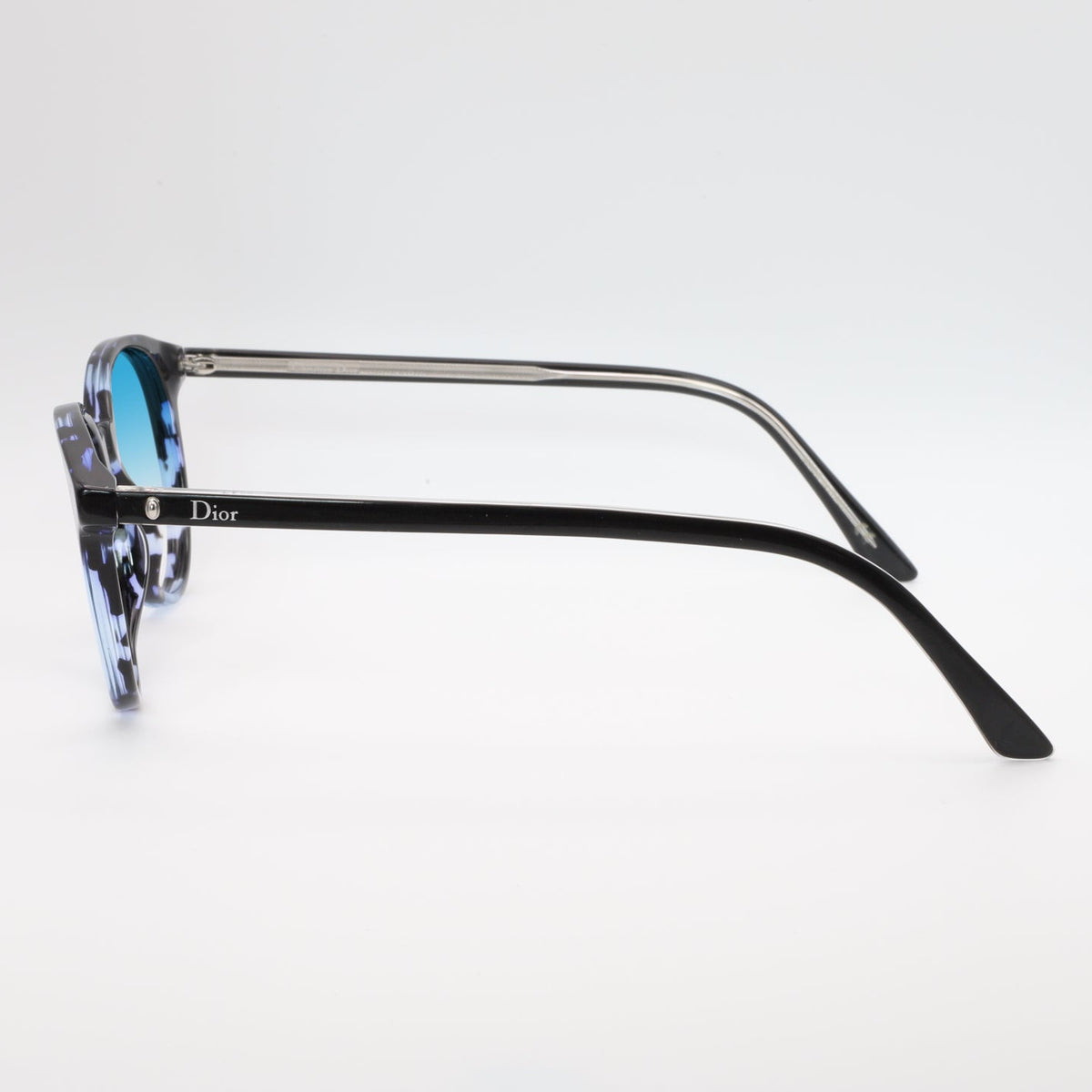 Lunette Christian Dior Montaigne 47 — coloris 0JBW, vue de profil, verres bleu dégradé